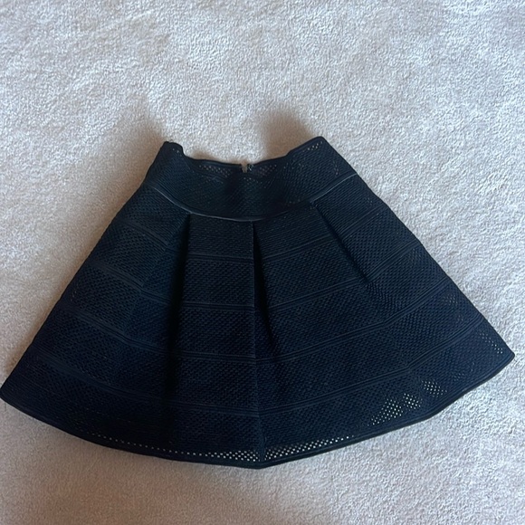BLACK MESH ALINE SKIRT - Picture 1 of 4